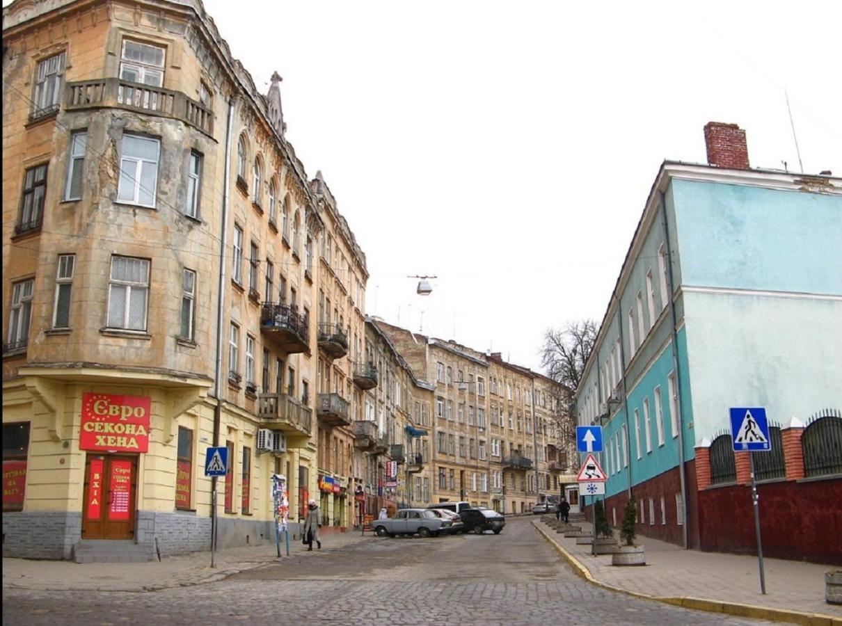 Mіні- Економ Апартаменти В Центральній Частині Львова Exterior photo